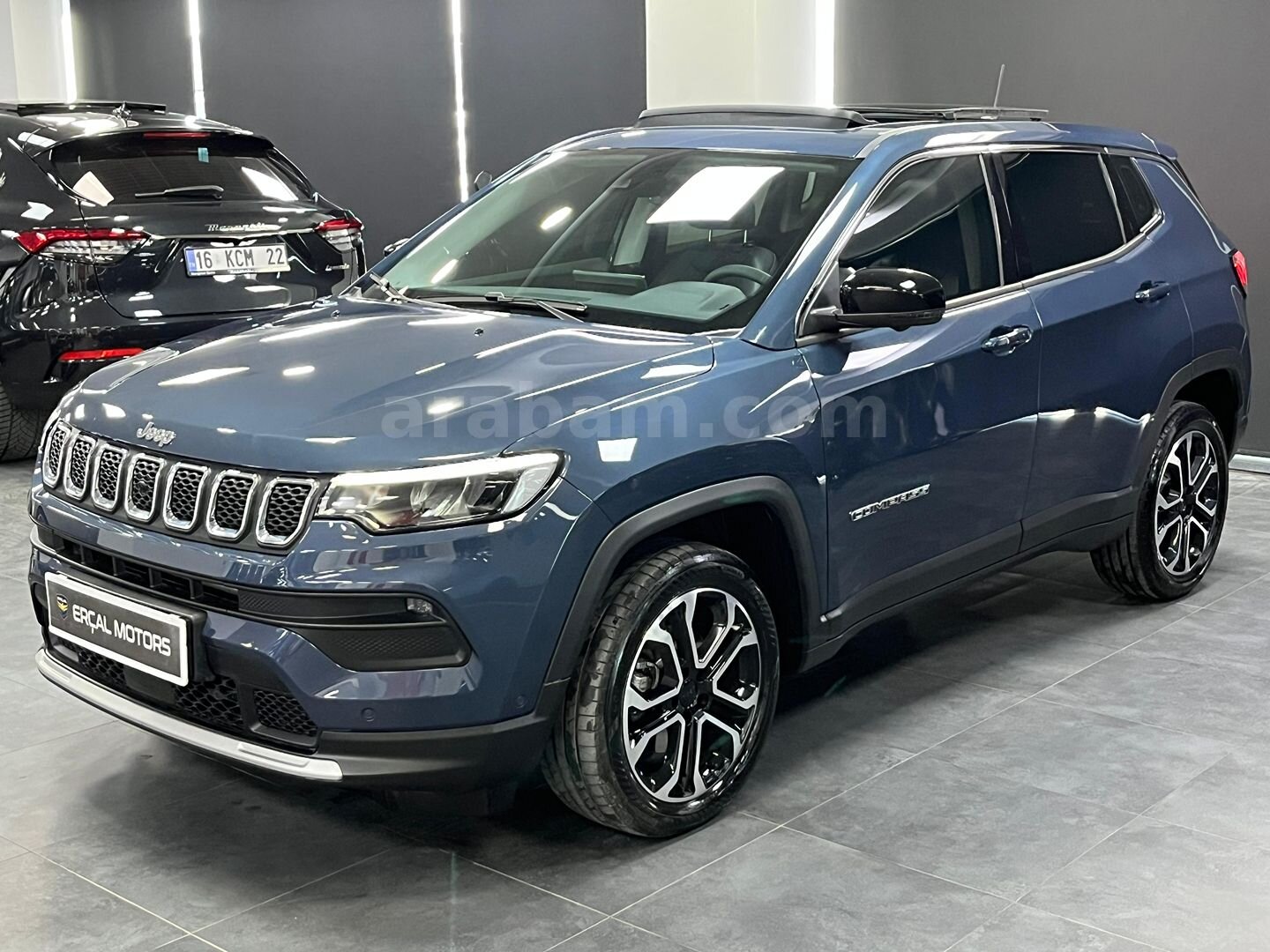 Galeriden Jeep Compass 1.5 Hybrid Limited 2025 Model İstanbul 19.999 km Mavi 4