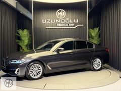 'UZUNOĞLU' 2023 BMW 5.20i LUXURY LİNE TC PLAKA 38.000KM !!!