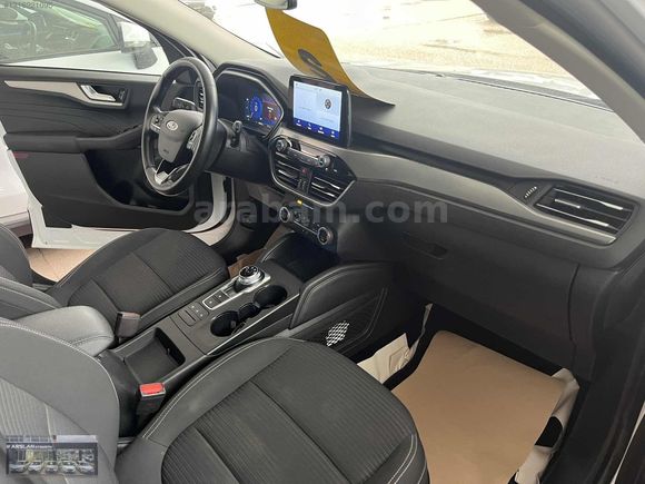 2022 KUGA TİTANİUM DİZEL OTOMATİK BOYASIZ_TRAMERSİZ 76 BİN KM...