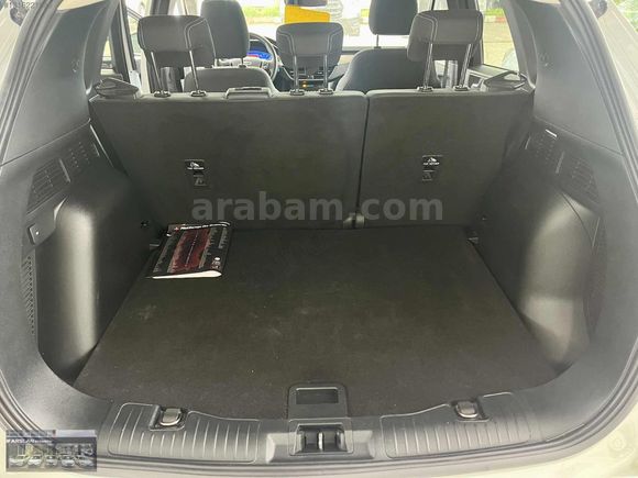 2022 KUGA TİTANİUM DİZEL OTOMATİK BOYASIZ_TRAMERSİZ 76 BİN KM...