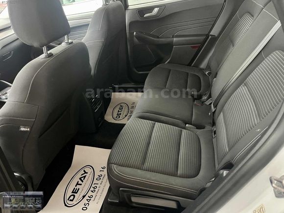 2022 KUGA TİTANİUM DİZEL OTOMATİK BOYASIZ_TRAMERSİZ 76 BİN KM...