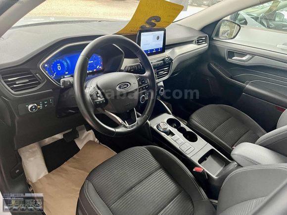 2022 KUGA TİTANİUM DİZEL OTOMATİK BOYASIZ_TRAMERSİZ 76 BİN KM...