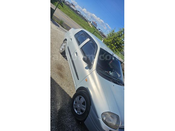Sahibinden Renault Clio 1.4 RNA 2001 Model