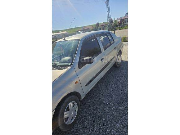 Sahibinden Renault Clio 1.4 RNA 2001 Model