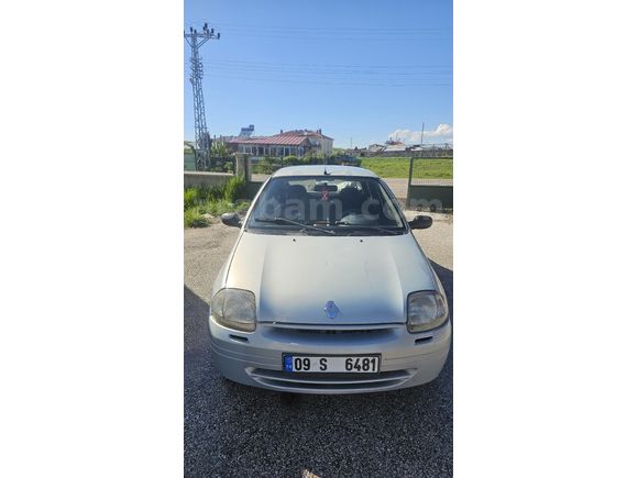 Sahibinden Renault Clio 1.4 RNA 2001 Model