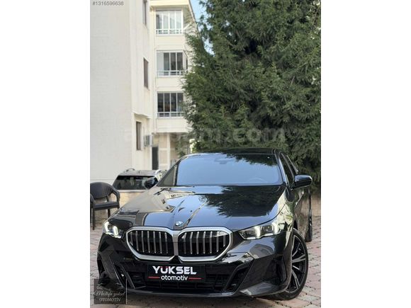 2025-6 BİN KM HATASIZ M-SPORT-İÇ-KIRMIZI-HEADUP-HARMAN-360
