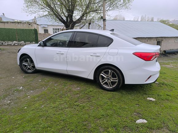 ÖZYİĞİT OTOMOTİV den Ford Focus 1.5 TDCi Trend X 2020 Model Van