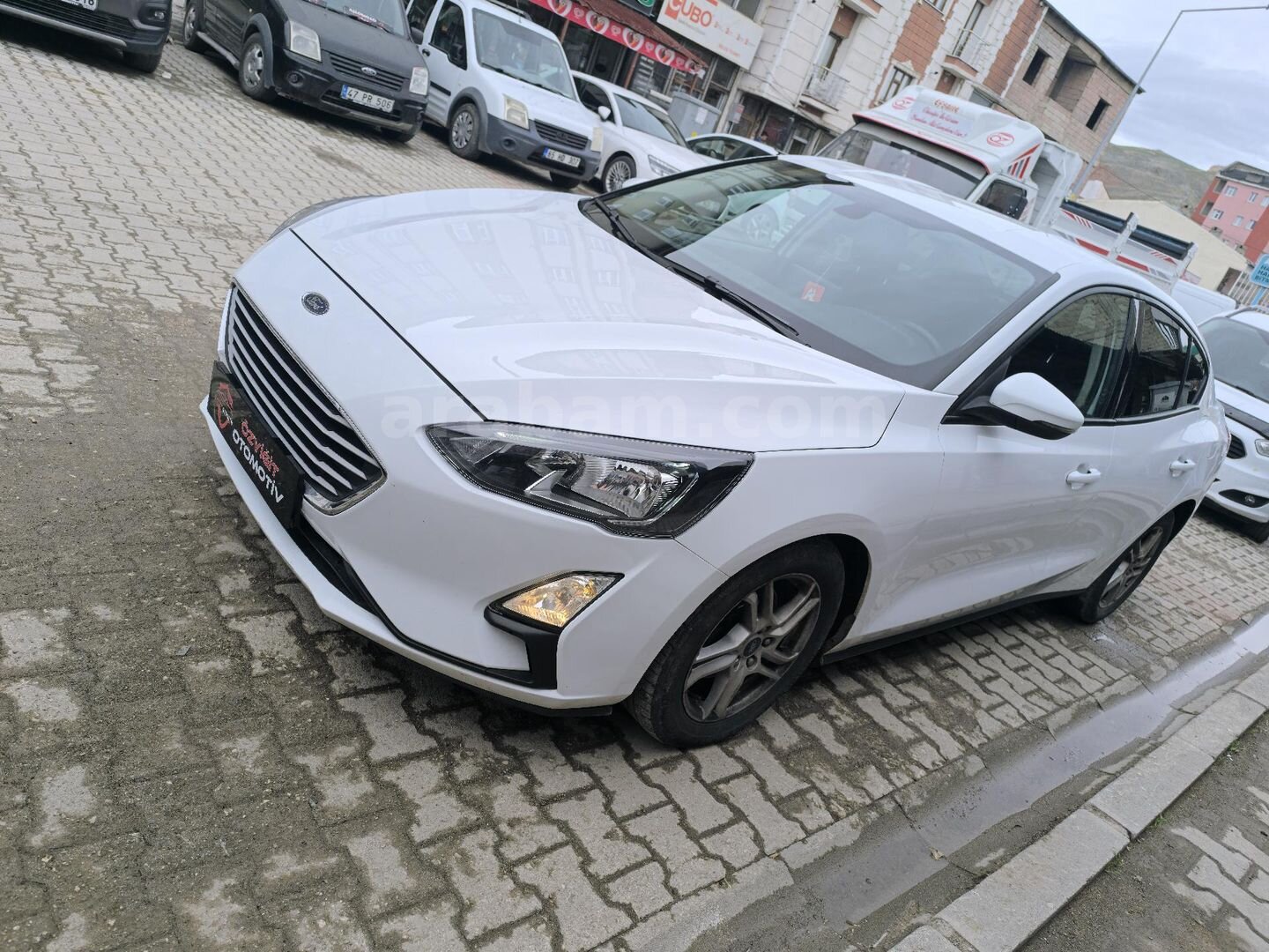 Galeriden Ford Focus 1.5 TDCi Trend X 2020 Model Van 240.000 km Beyaz 1