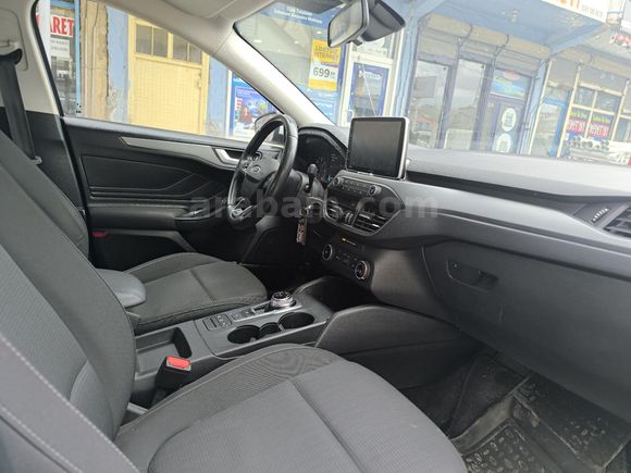 ÖZYİĞİT OTOMOTİV den Ford Focus 1.5 TDCi Trend X 2020 Model Van