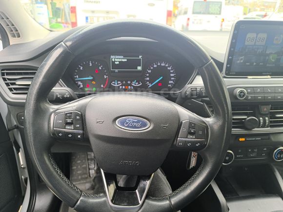 ÖZYİĞİT OTOMOTİV den Ford Focus 1.5 TDCi Trend X 2020 Model Van