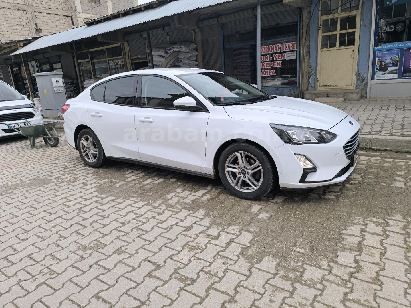 Galeriden Ford Focus 1.5 TDCi Trend X 2020 Model Van 240.000 km Beyaz 4