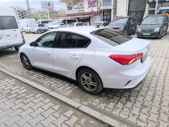 ÖZYİĞİT OTOMOTİV den Ford Focus 1.5 TDCi Trend X 2020 Model Van
