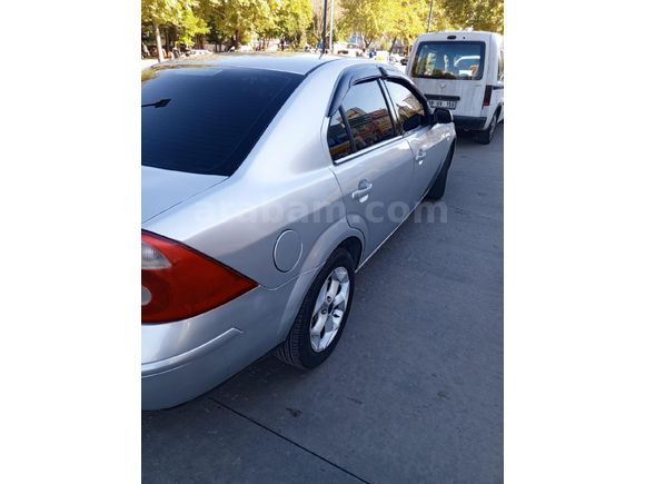 Sahibinden Ford Mondeo 2.0 Trend 2004 Model