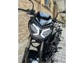 Jelatinleri üzerinde TVS Raider 125 (24 KM) 