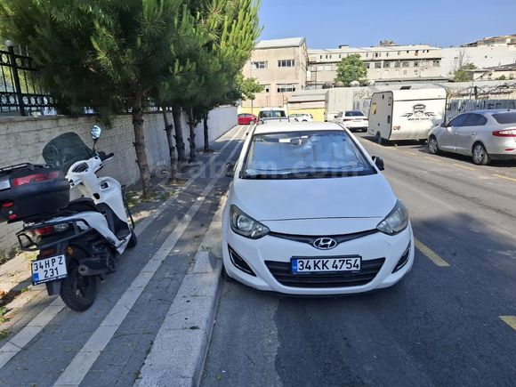 Sahibinden Hyundai i20 1.4 CRDi Jump 2013 Model  210.000 km Beyaz