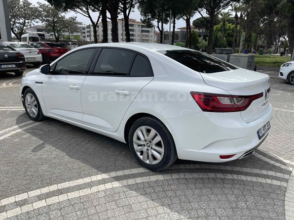 Sahibinden Renault Megane 1.3 TCe Joy 2021 Model 