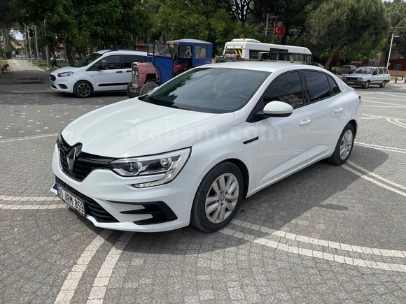Sahibinden Renault Megane 1.3 TCe Joy 2021 Model 
