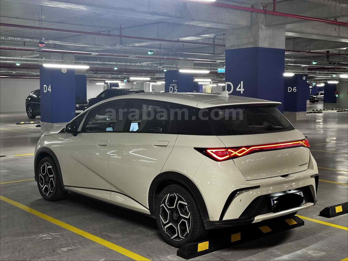Sahibinden BYD Dolphin Comfort 2025 Model İstanbul 24.900 km Beyaz 5