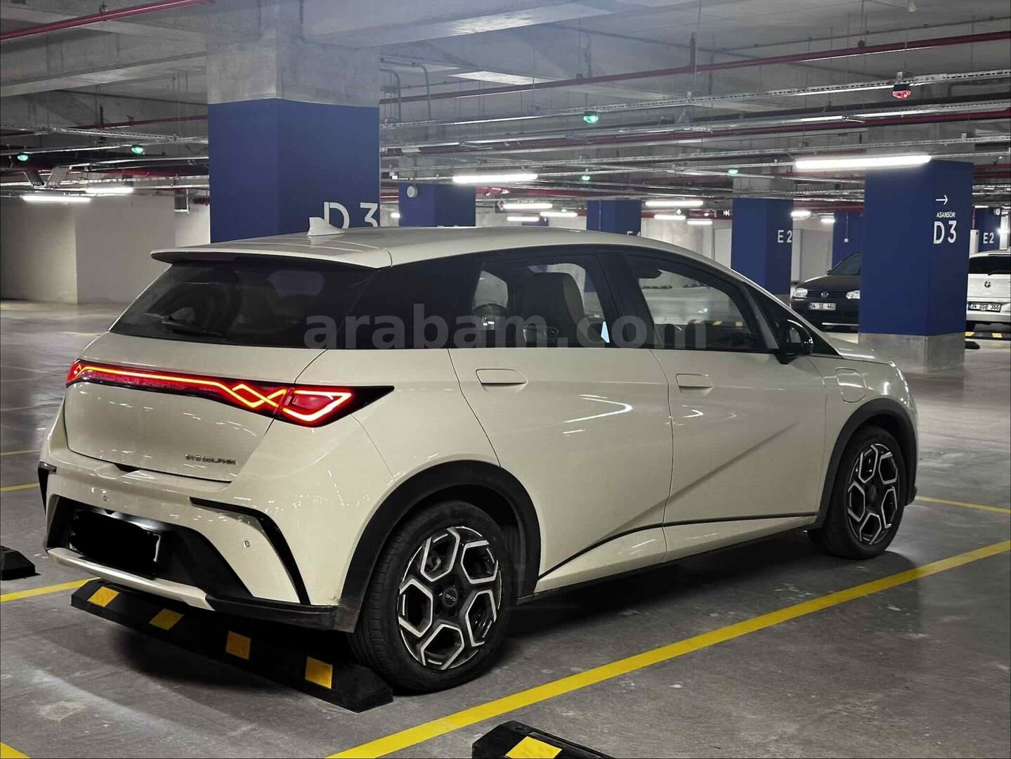 Sahibinden BYD Dolphin Comfort 2025 Model İstanbul 24.900 km Beyaz 3