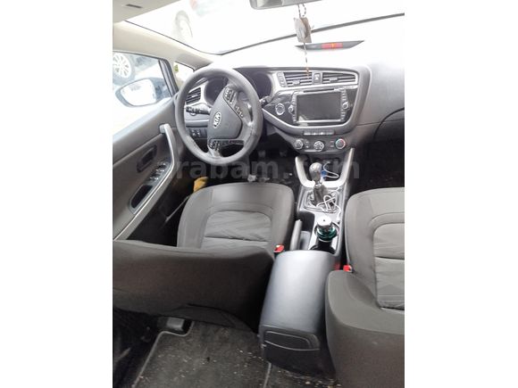 Sahibinden Kia Ceed 1.4 MPI Live 2017 Model