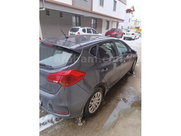 Sahibinden Kia Ceed 1.4 MPI Live 2017 Model