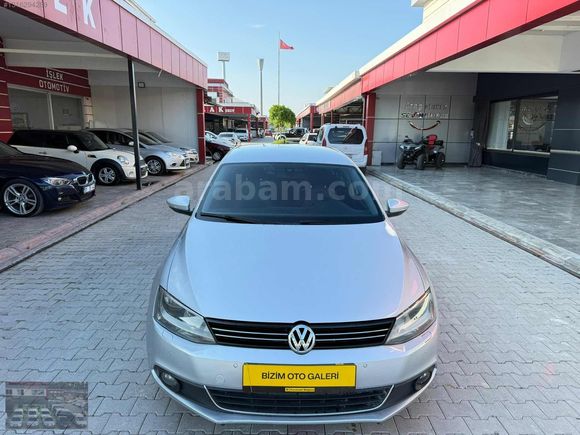BİZİM OTO'dan 2011 Jetta 1.6 Comfort DSG YENİ KASA EMSALSİZ