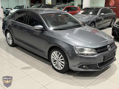 ERÇAL: 2014 Comfortline ÖN ARKA KAMERA+NAVİGASYON+VİDEO OYNATMA