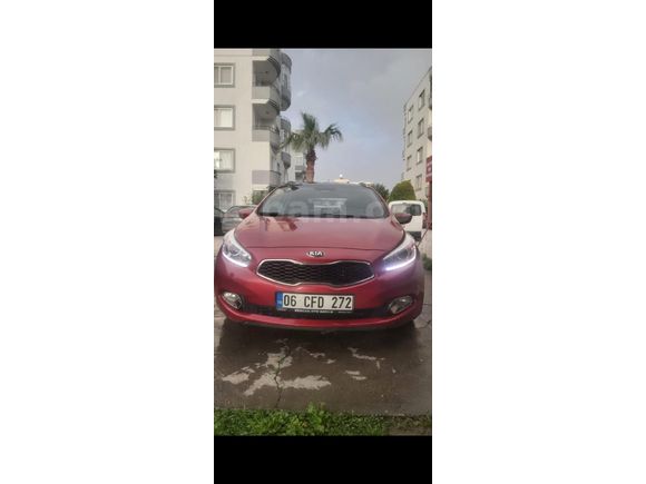 Sahibinden Kia Ceed 1.6 CRDi Premium SW 2013 Model