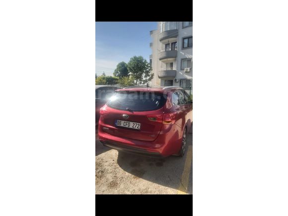 Sahibinden Kia Ceed 1.6 CRDi Premium SW 2013 Model