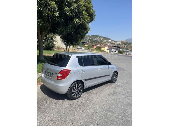 Sahibinden Skoda Fabia 1.4 Ambiente Dynamic 2011 Model 