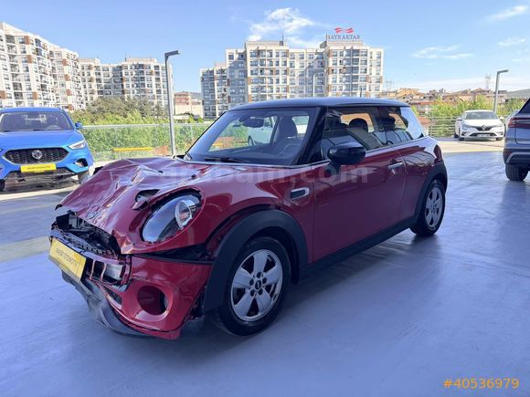 2020 23000km 1.5 MİNİ COOPER CLASİC OTOMATİK AİRBAG AÇMAMIŞ