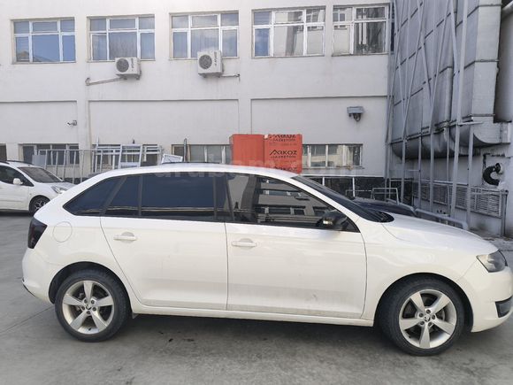 Sahibinden Skoda Rapid 1.6 TDI Spaceback Style 2015 Model Erzurum