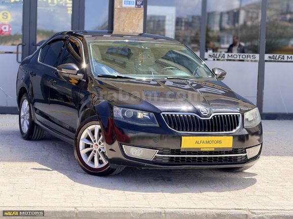 2014 234.000 KM 1.6 DİZEL OTOMATİK ELEGANCE CR SKODA OCTAVİA