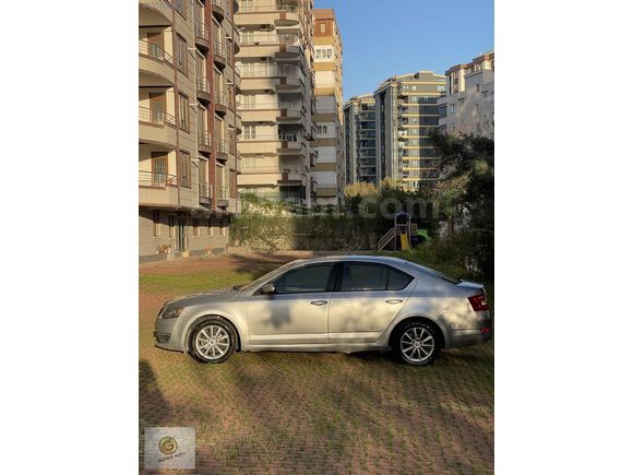 GÜNEŞ AUTO 2015 Skoda Octavia 1.6 Tdi Elegance CR