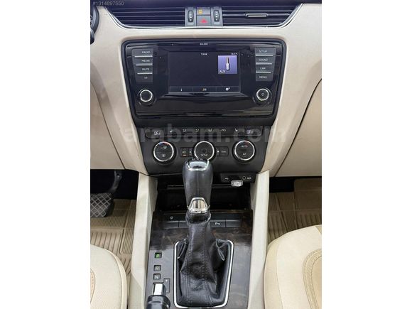 ÖZ ZİRVE MOTORS'DAN SATILIK OCTAVİA ELEGANCE CR