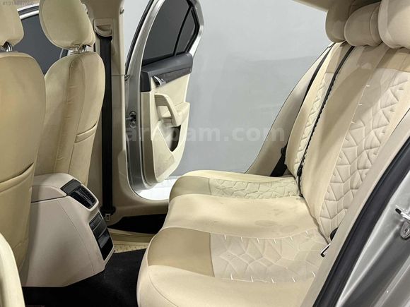 ÖZ ZİRVE MOTORS'DAN SATILIK OCTAVİA ELEGANCE CR