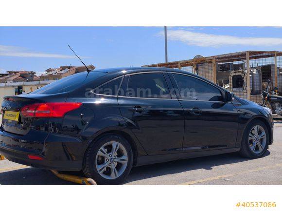FORD FOCUS 1.5 TDCI Trend X