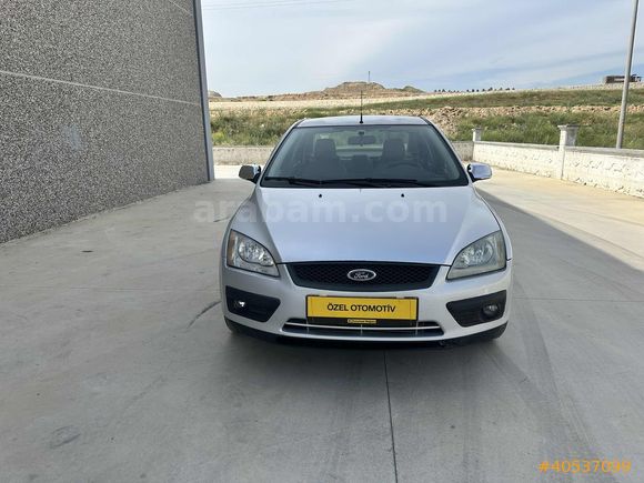 ÖZEL OTOMOTİV'DEN ÇOK TEMİZ 2006 MODEL FOCUS 1.6 TDCİ TREND