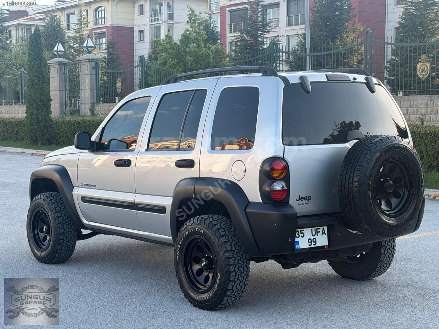 Galeriden Jeep Cherokee 3.7 Limited 2005 Model Eskişehir 98.000 km Gri 5