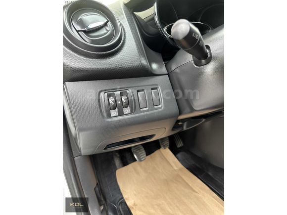 KOL MOTORS'DAN 2013 MODEL CLİO 1.2LPG HATASIZ 1LOKAL 160KM