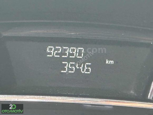 SADECE 92000 KM DE ÇOK TEMİZ TÜM KKARTLARA 12TAKSİT