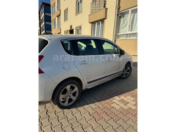 Sahibinden Peugeot 3008 1.6 HDi Active 2012 Model  67.000 km Beyaz