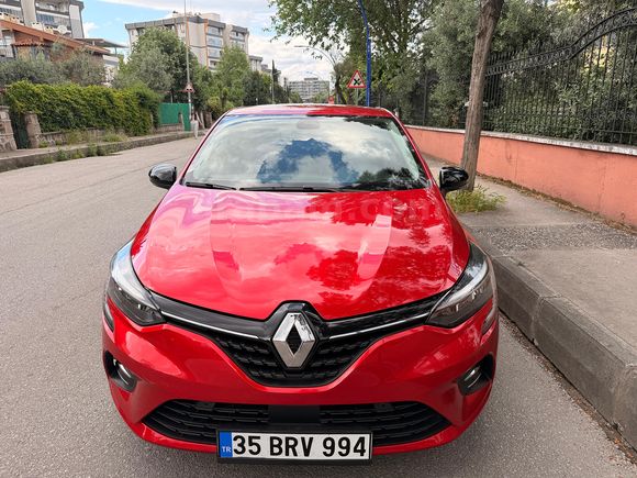 Sahibinden Renault Clio 1.0 TCe X-Tronic 90 Icon 2023 Model Servis Bakımlı 37.400 Km 