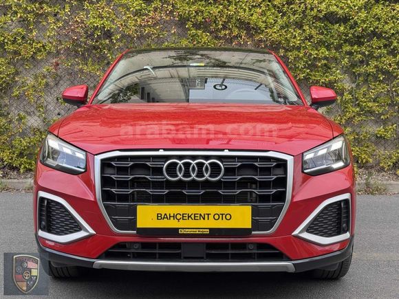2024 MODEL 19.000 KM AUDI Q2 ÖZEL RENK