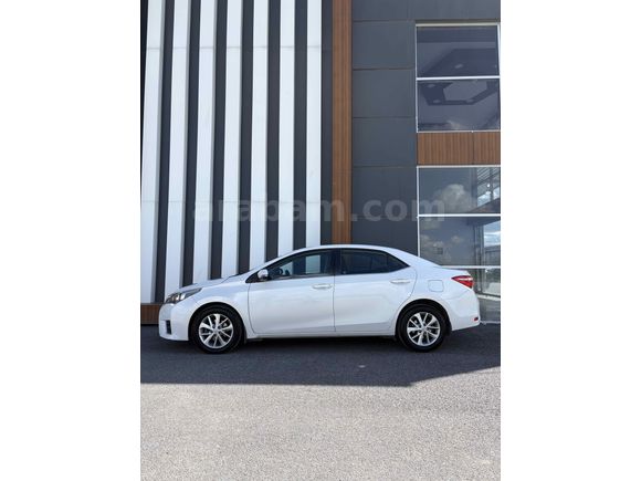 Toyota Corolla 1.6 Advance Otomatik 