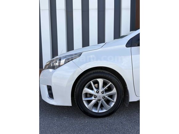 Toyota Corolla 1.6 Advance Otomatik 