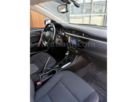 Toyota Corolla 1.6 Advance Otomatik 