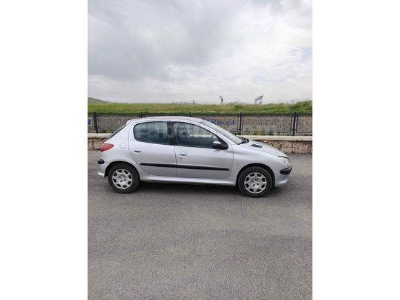 Sahibinden Peugeot 206 1.4 HDi x-line 2004 Model 
