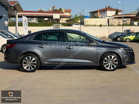 2022 MEGANE İCON HATASIZ 74.000 KM SERVİS BAKIMLI
