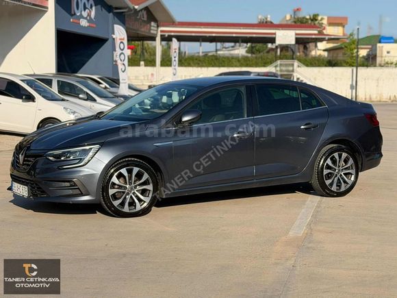 2022 MEGANE İCON HATASIZ 74.000 KM SERVİS BAKIMLI